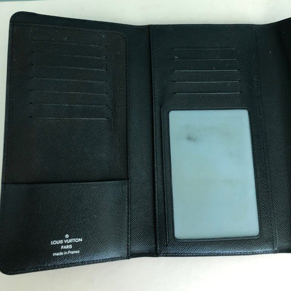 AUTHENTIC LOUIS VUITTON EPI EUGENE WALLET - Picture 3 of 8